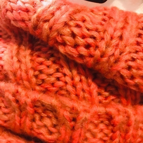 Barts Nwot Massive Infinity Scarf.‎ - Picture 2 of 4